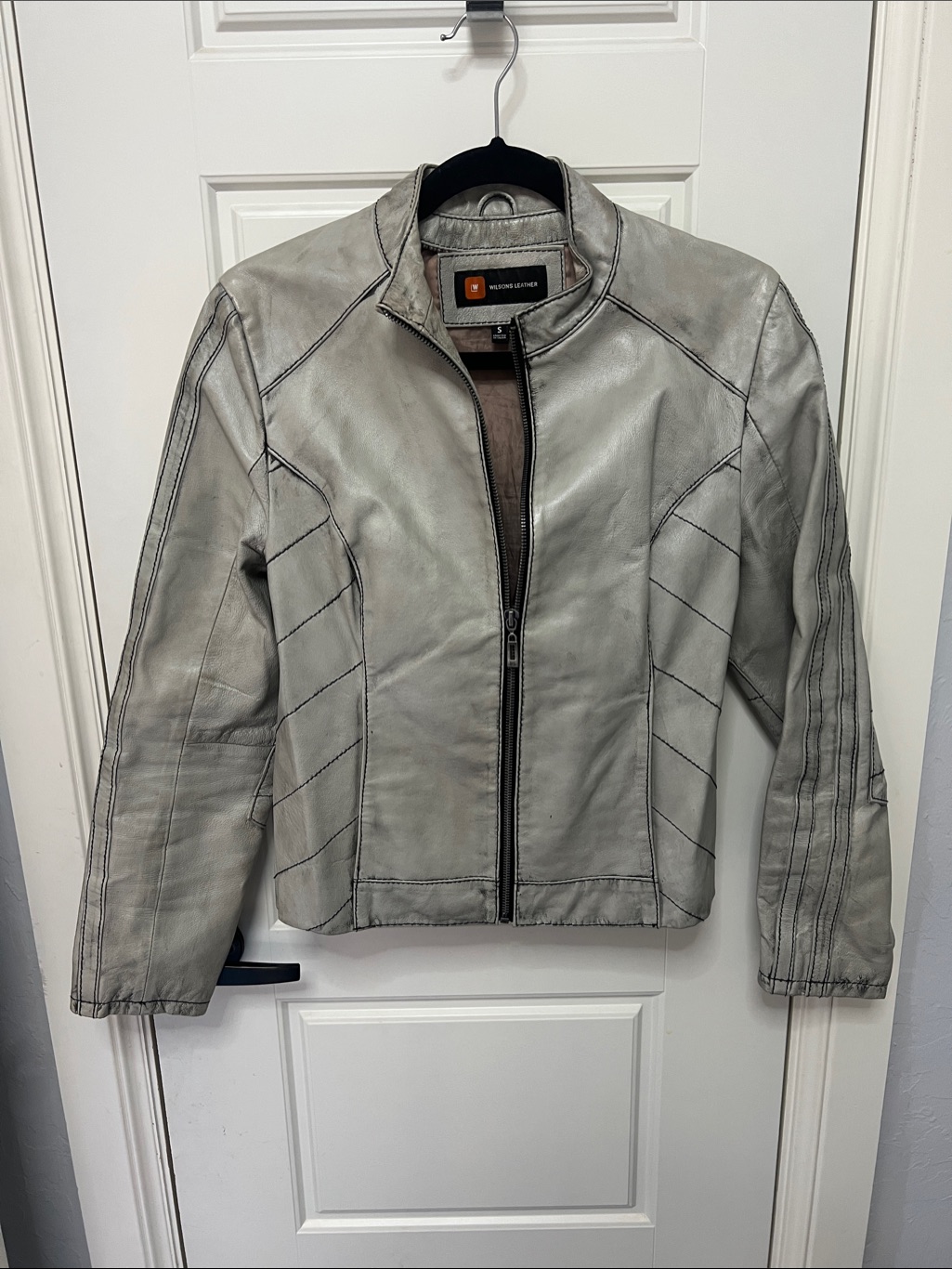 Wilsons Leather Vintage Light Gray Zip-Front Leather Moto-Style Jacket Y2k